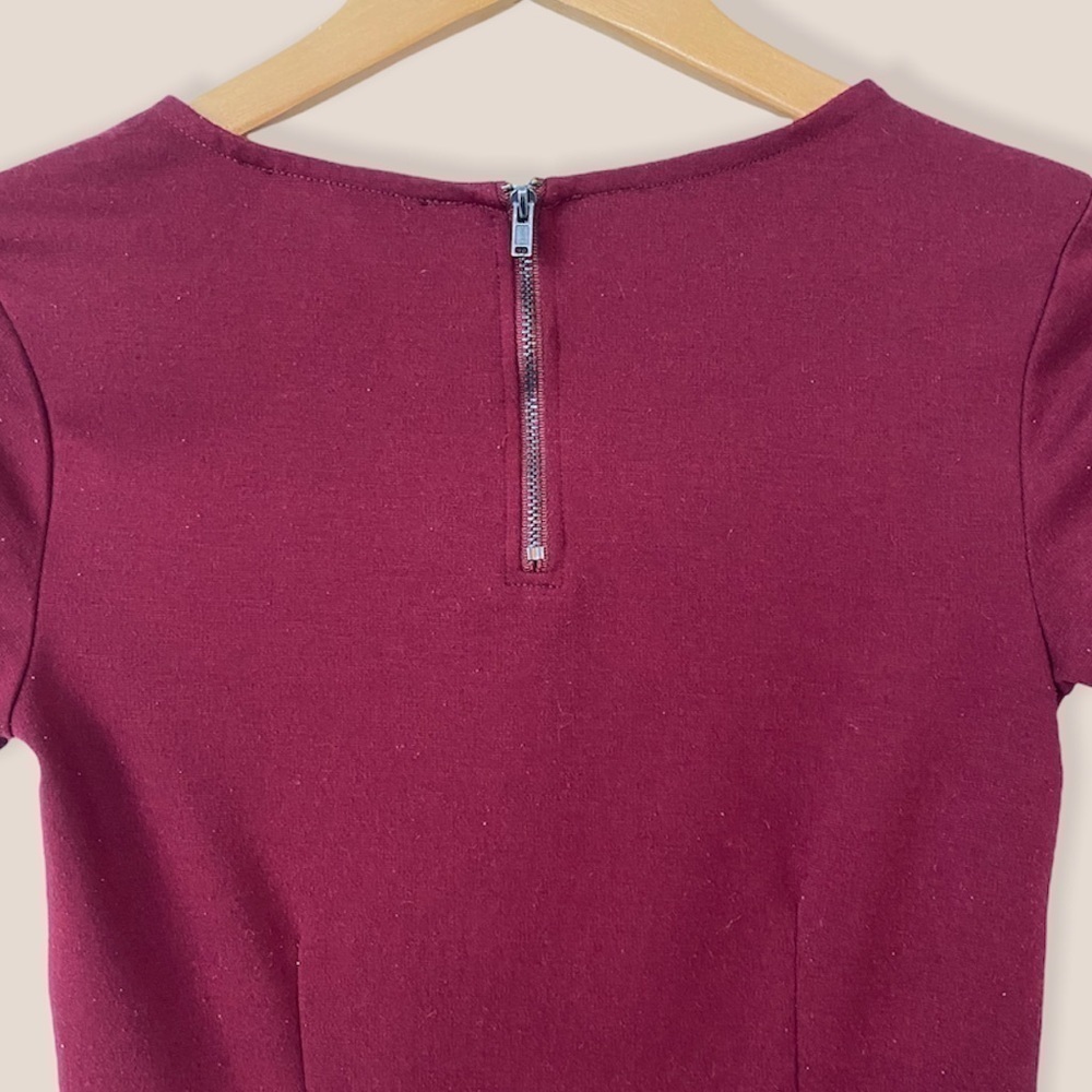 F21 Burgundy Peplum Short Sleeve Top - Picture 5 of 6